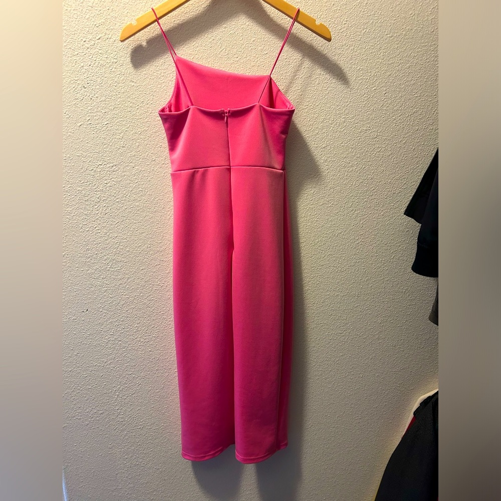 Hot pink wedding guest dress - Picture 3 of 3